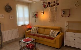 Houssen/Colmar:   Chez Lin’Doux  , le Nid Alsacien
